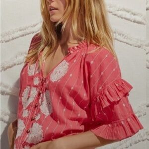 Saylor embroidered short sleeve top